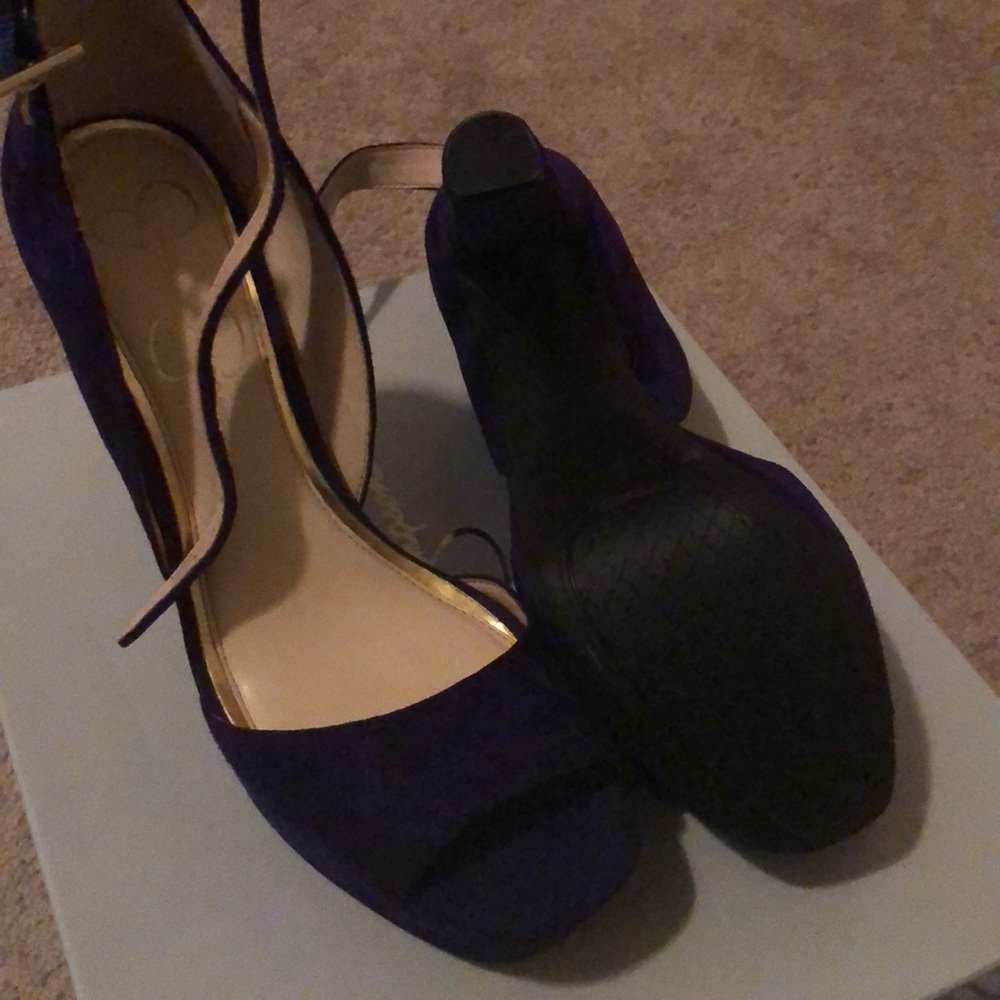 High heels - Picture 3 of 4